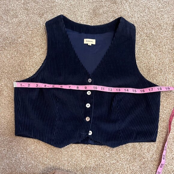 DONNI. Corduroy Cropped Vest - Picture 3 of 7